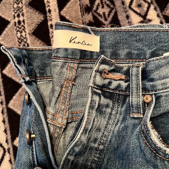 3/25 - Picture 3 of 3